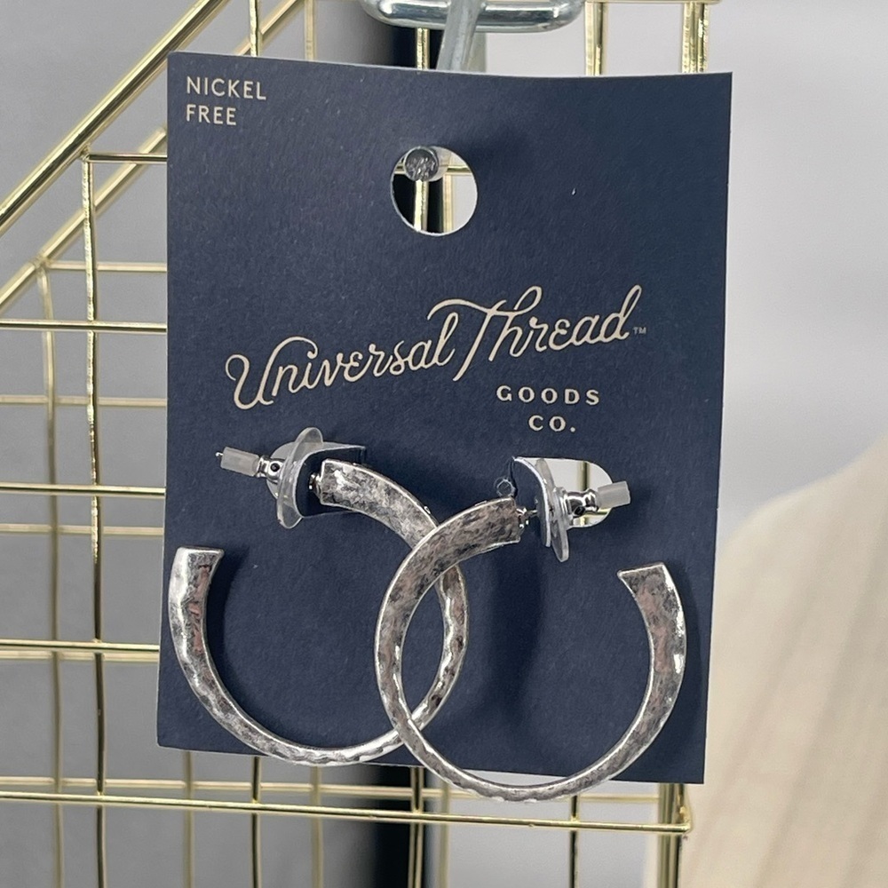 Universal Thread NWT silver toned hammered metal hoop earrings